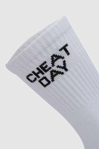 CHEAT DAY WHITE CREW SOCKS