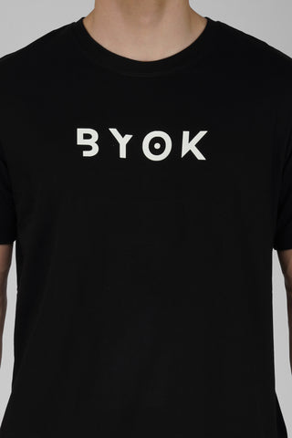 BYOK TYPO REGULAR FIT T-SHIRT